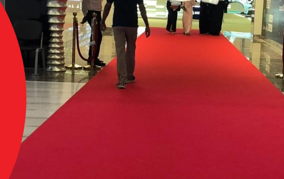 exhibition-carpets-dubai-event-red-flooring-at-alsamiah-furniture